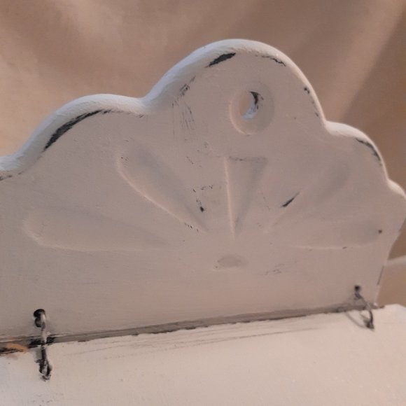 FARMHOUSE SALT BOX (Handcrafted) - Picture 5 of 5